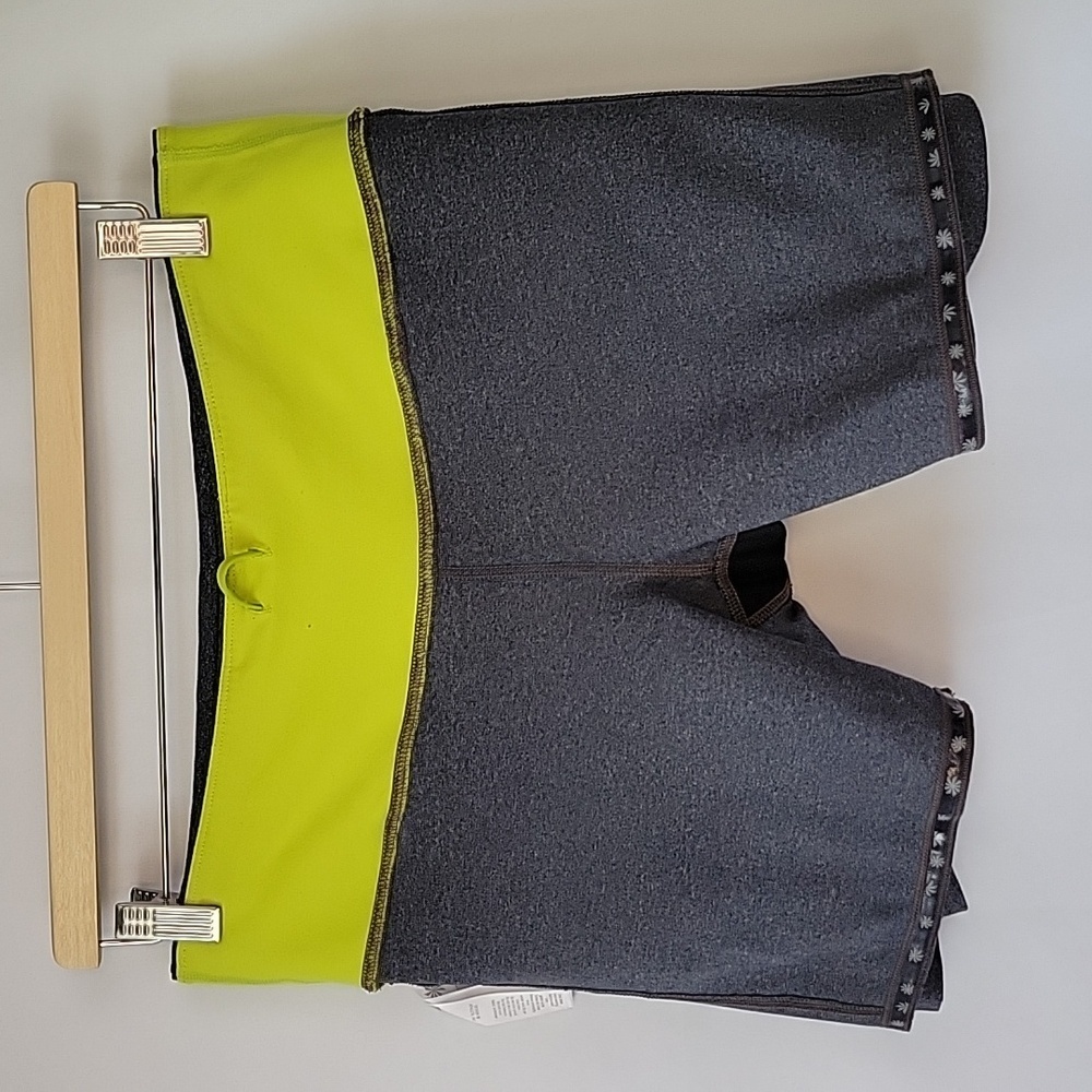 Athleta Relay Skort Charcoal Gray Size Medium - Picture 7 of 13